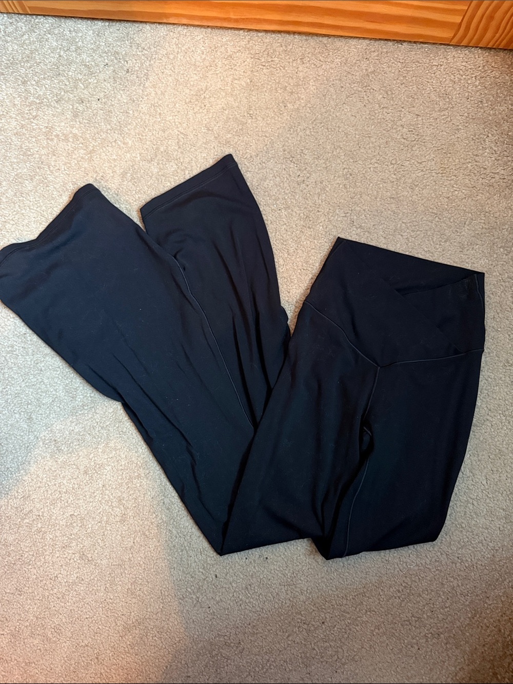 Aerie real me crossover flare leggings